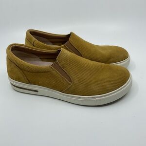 Birkenstock Oswego | Embossed Suede Slip-On Sneaker | EU 40 | Cork Brown